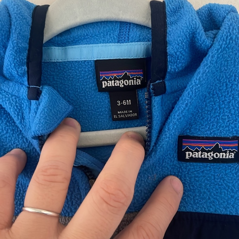Patagonia zip up - Picture 2 of 2